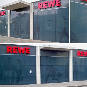 Lochblech Fassade REWE Markt Leipzig