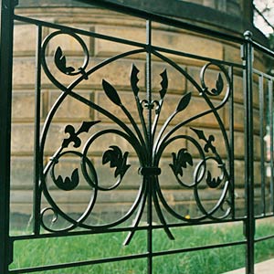 Tore und Zäune aus Metall, Restaurationen